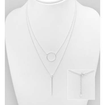 Srebrna ogrlica z obeskoma kroga in palice